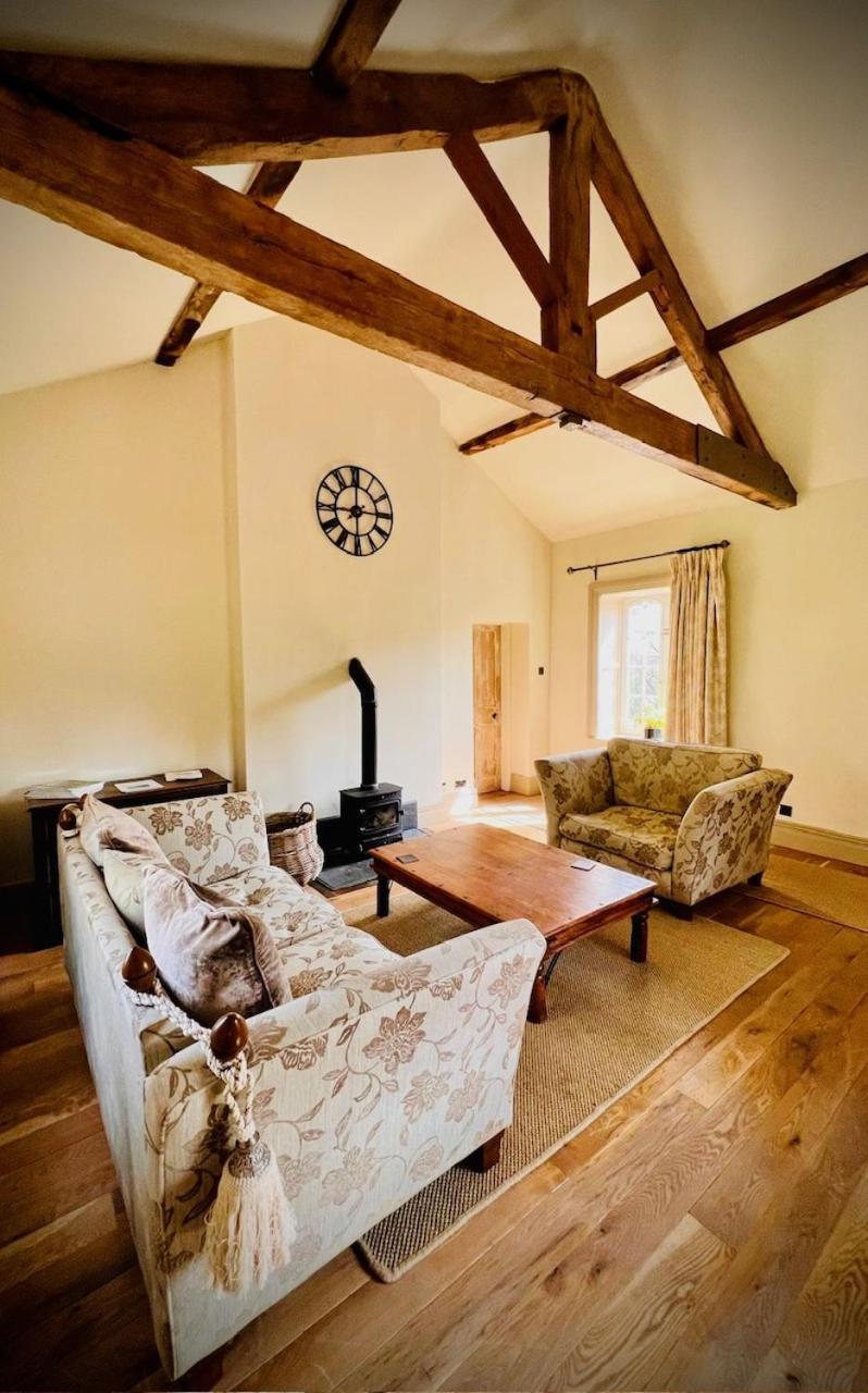 Apartment At Llanerchydol Hall Welshpool Kültér fotó