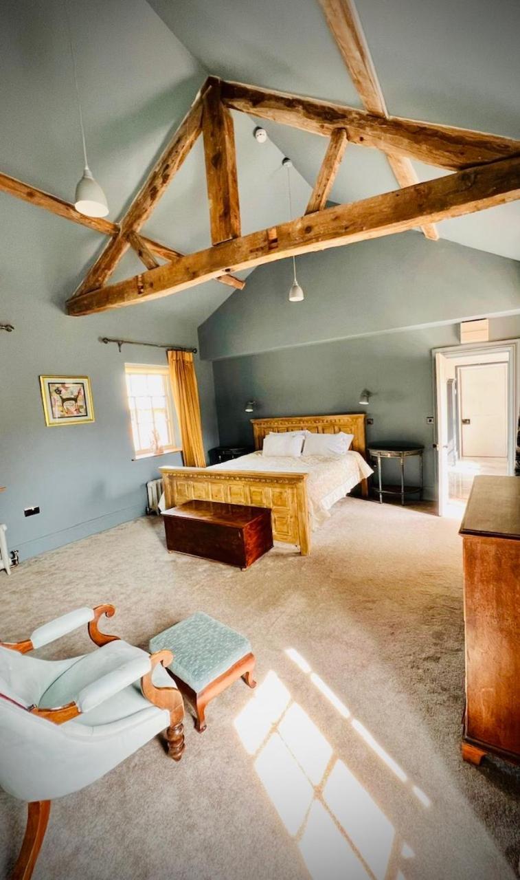 Apartment At Llanerchydol Hall Welshpool Kültér fotó